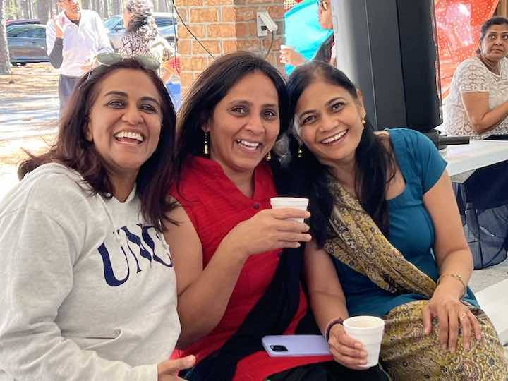 Women at a Holi celebration